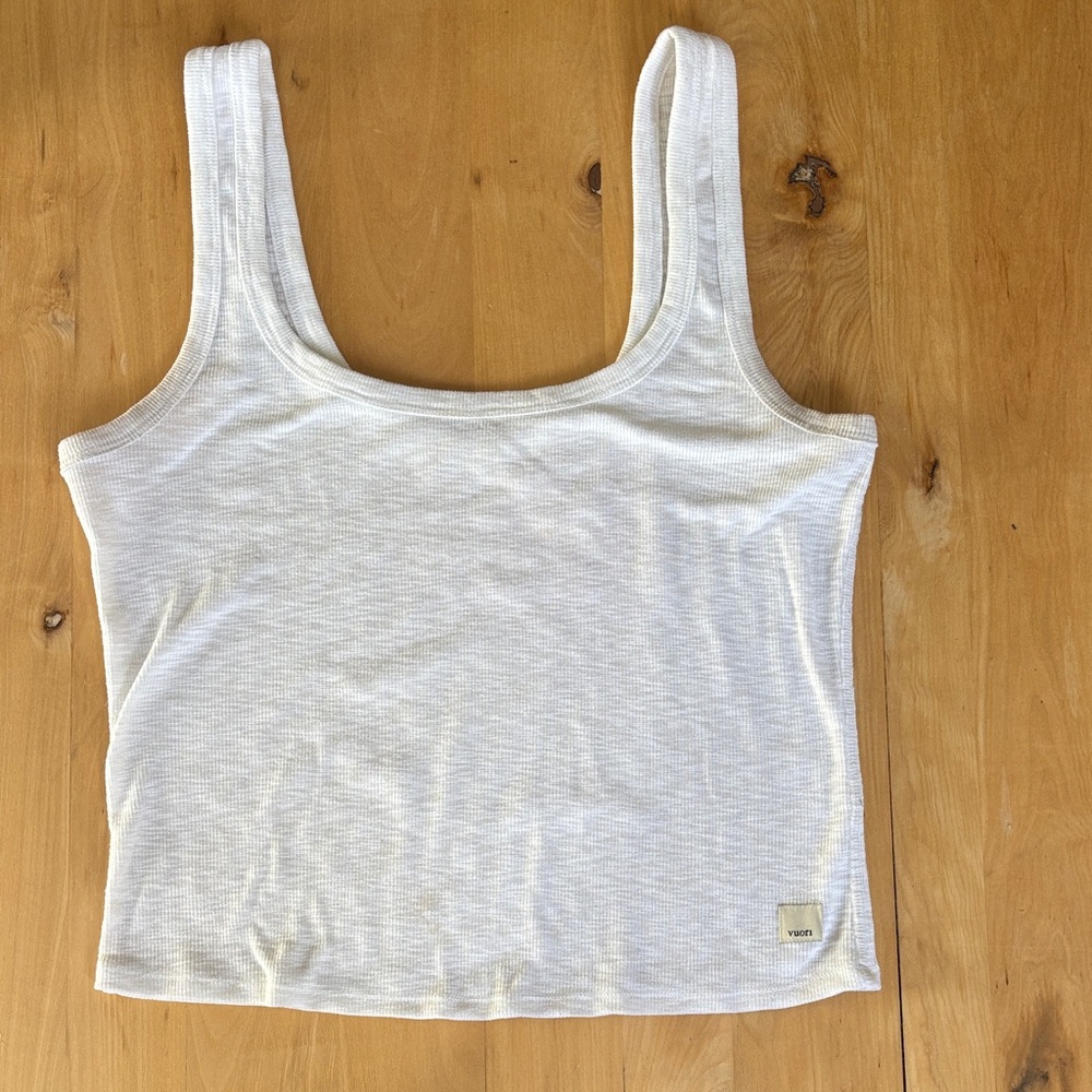 Vuori white ribbed tank, cropped, Medium